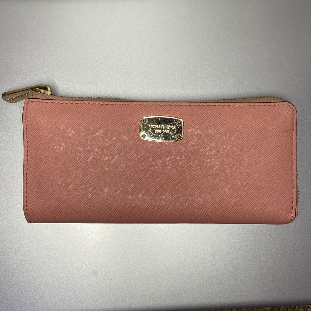 Micheal kors pink long wallet